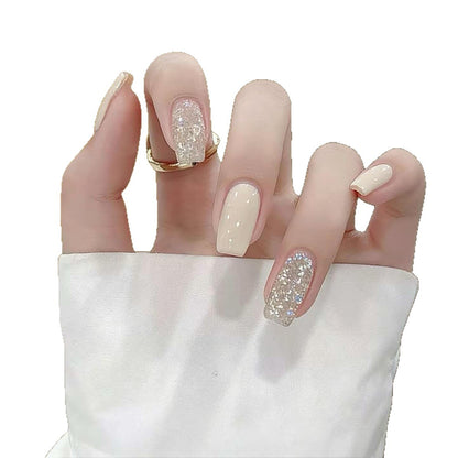 Glitzernde Press-On Nagelverlängerungen