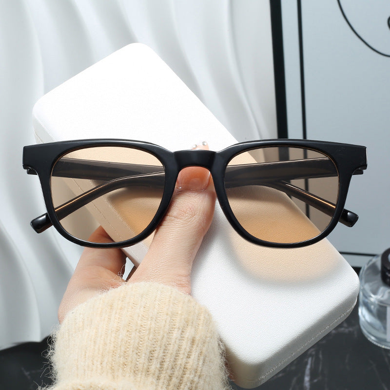 Damen modische Cat-Eye Sonnenbrille mit hochwertigem Kunststoffrahmen Brehn
