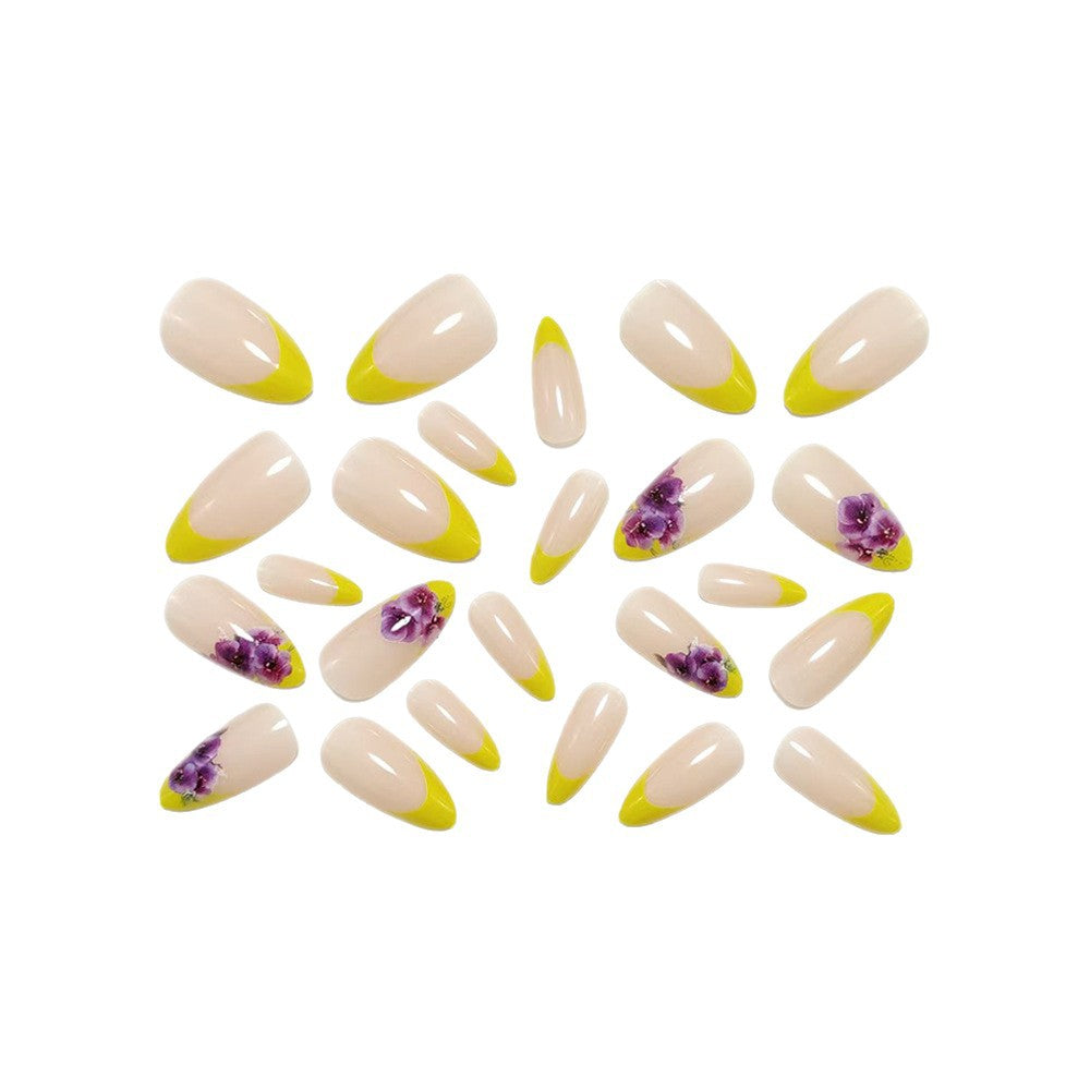 Kunstnägel mit Verspieltem Blumen- und Farbverlauf-Design Brehn