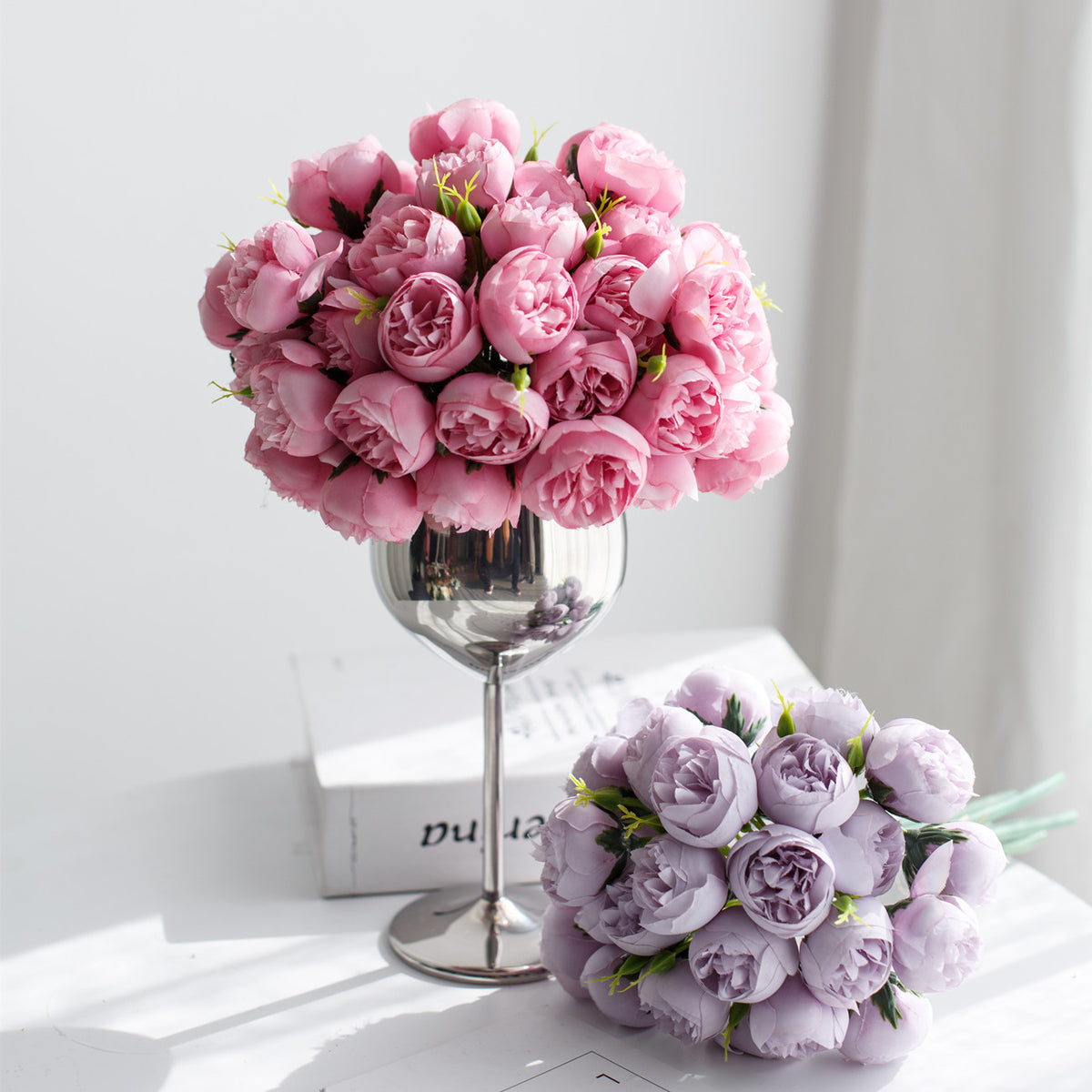 Charmante Blumenarrangement