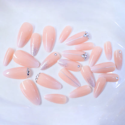 Glamouröse mit Strass verzierte Nagelkunstverlängerungen Brehn
