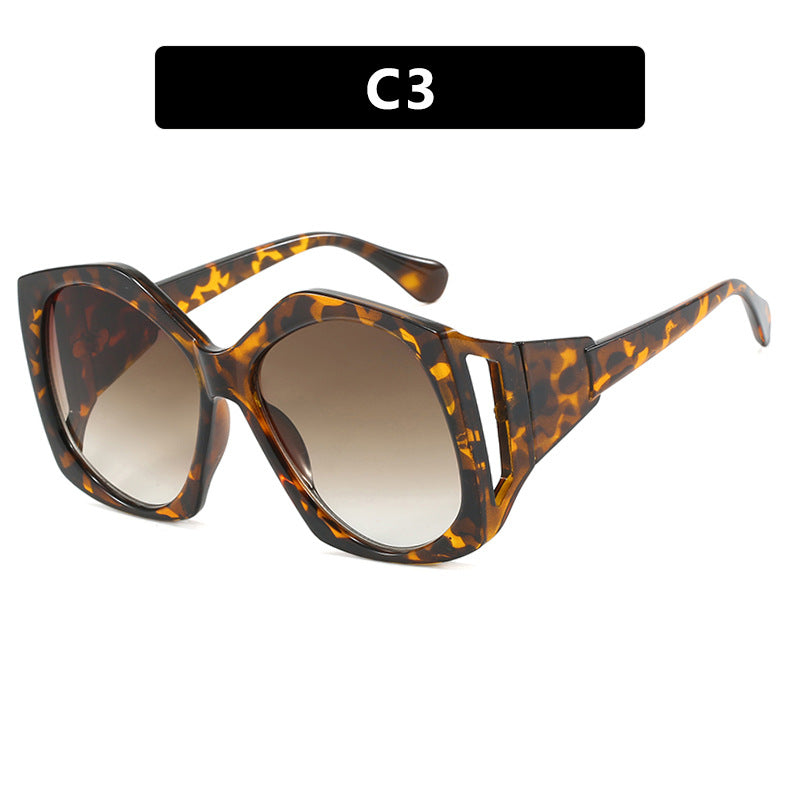 Damen oversized Sonnenbrille mit futuristischem Design Brehn