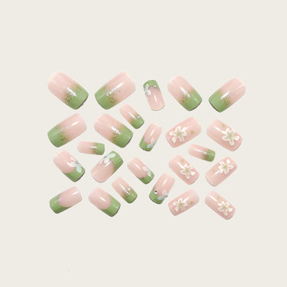 Kreative Nagelkunst Brehn