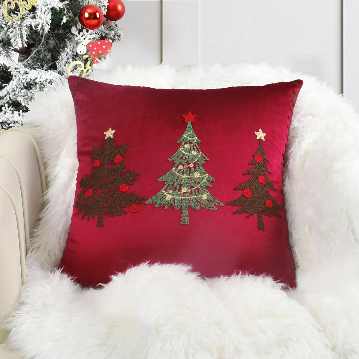 Bestickte Weihnachtsbaum quadratische Dekokissenhülle mit Kettelrand