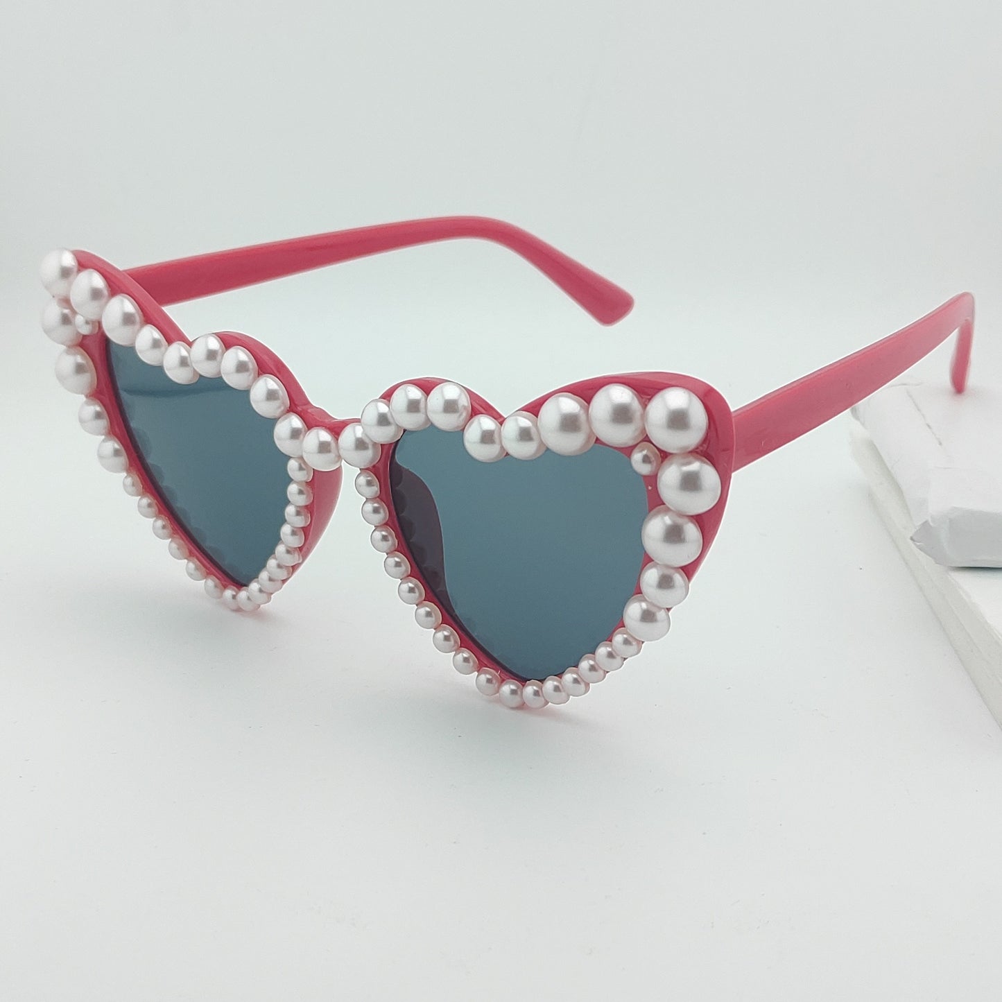Herzförmige, perlenverzierte Sonnenbrille Brehn