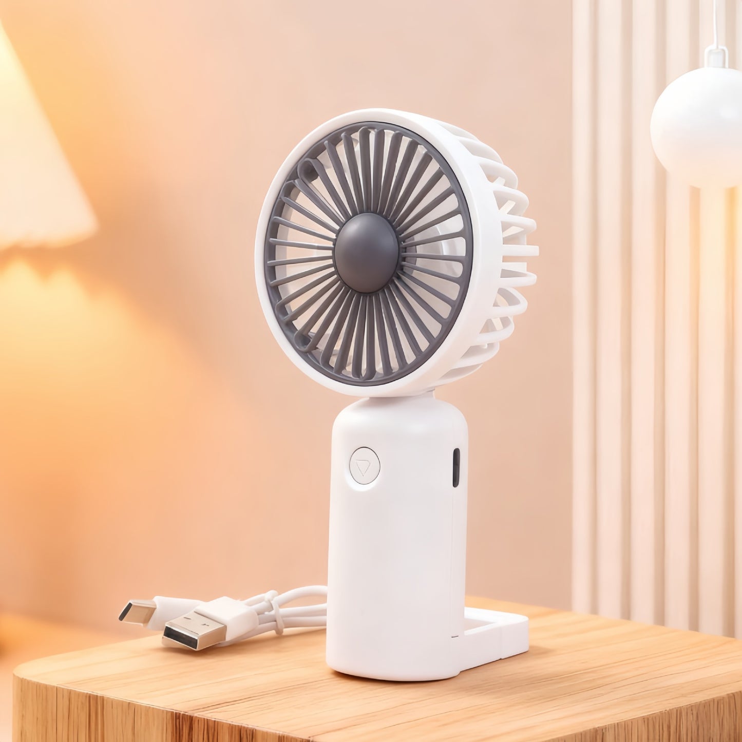 Damen Tragbarer Handventilator mit USB-C-Anschluss und innovativem Design Brehn