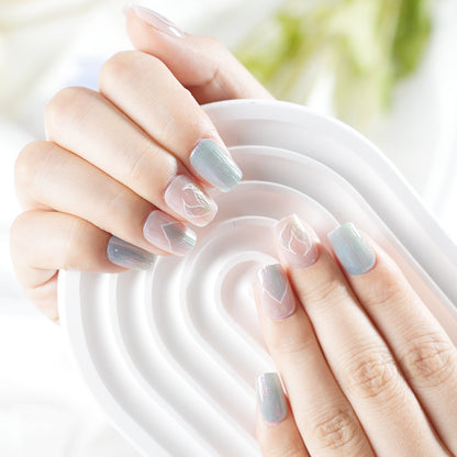 Künstlerisches Gel-Nageldesign Brehn