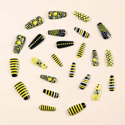 Bee-Inspired Acryl Nagelkunst Brehn
