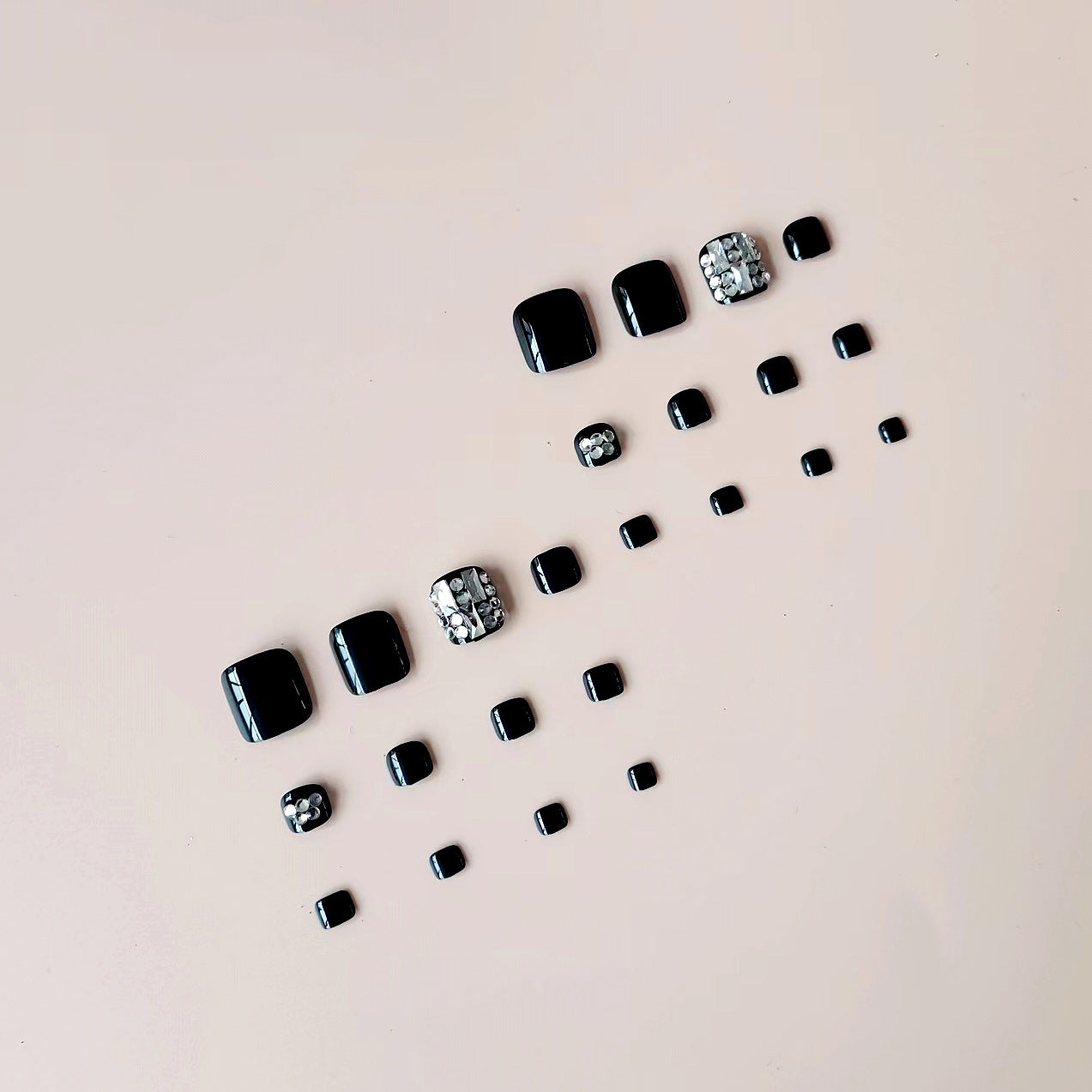 Kunstnagelset mit Eleganten Strass- und Glitzerakzenten Brehn