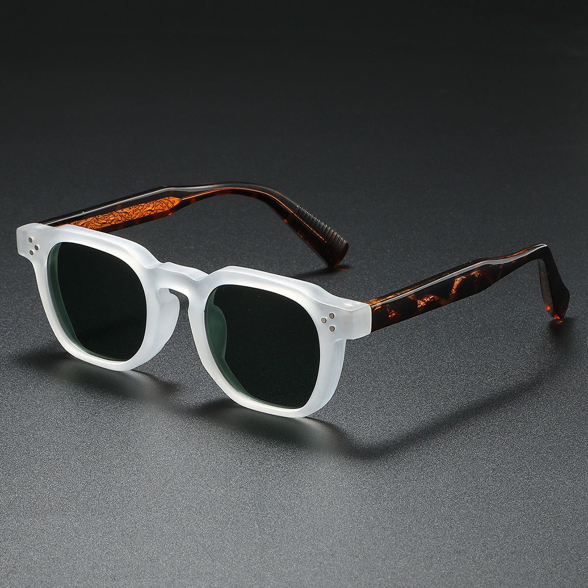 Damen Modische Sonnenbrille im innovativen Design Brehn