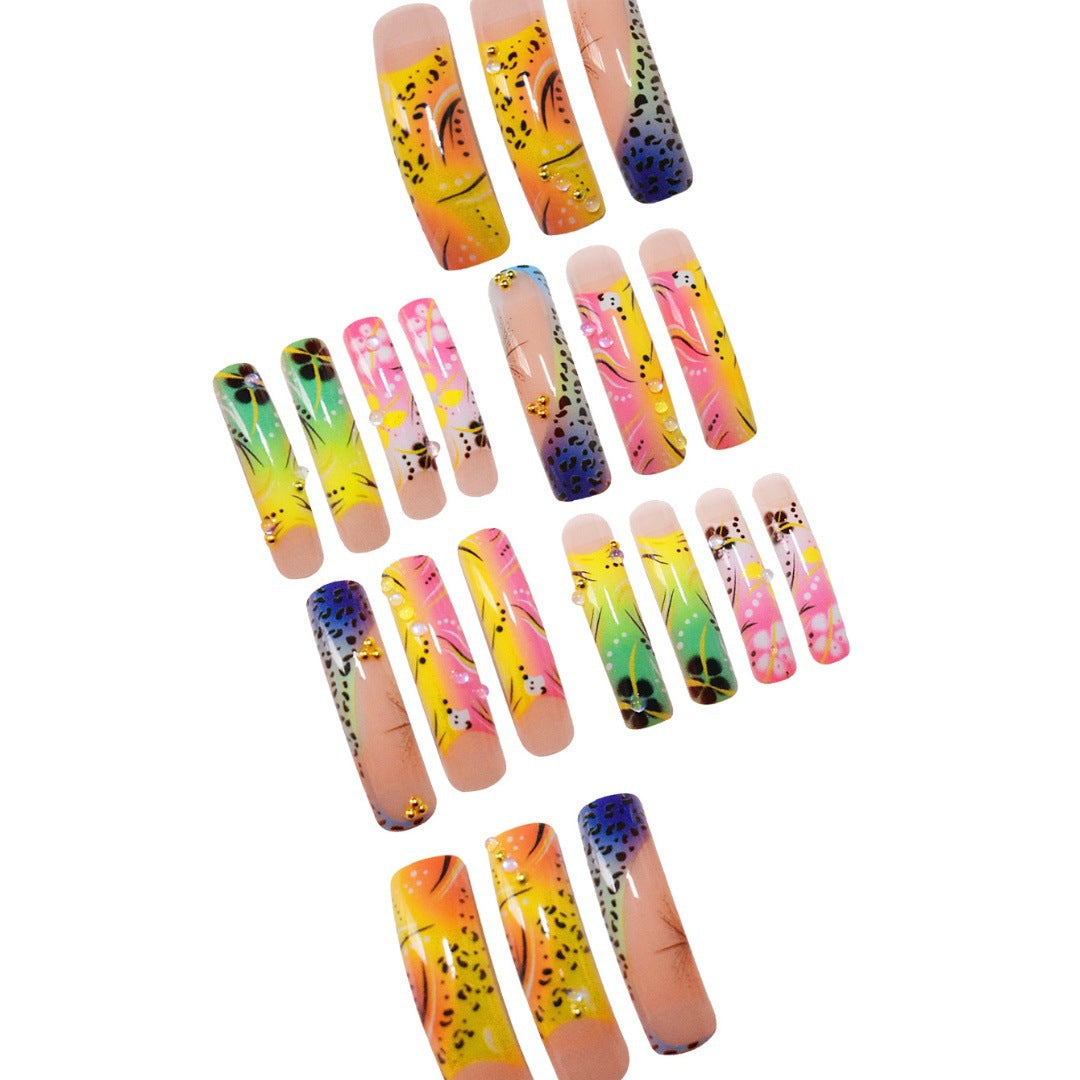 Künstlerische Lange Press-On Nagelkunst Erweiterungen Brehn