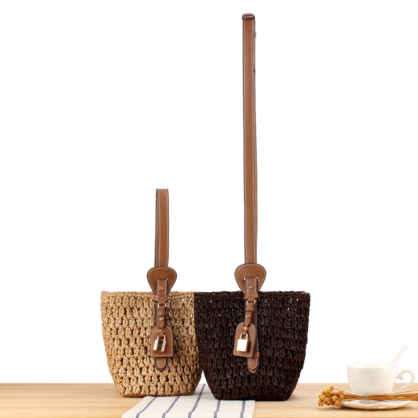 Geflochtene Bast-Handtasche mit Eleganter Lederverzierung Brehn