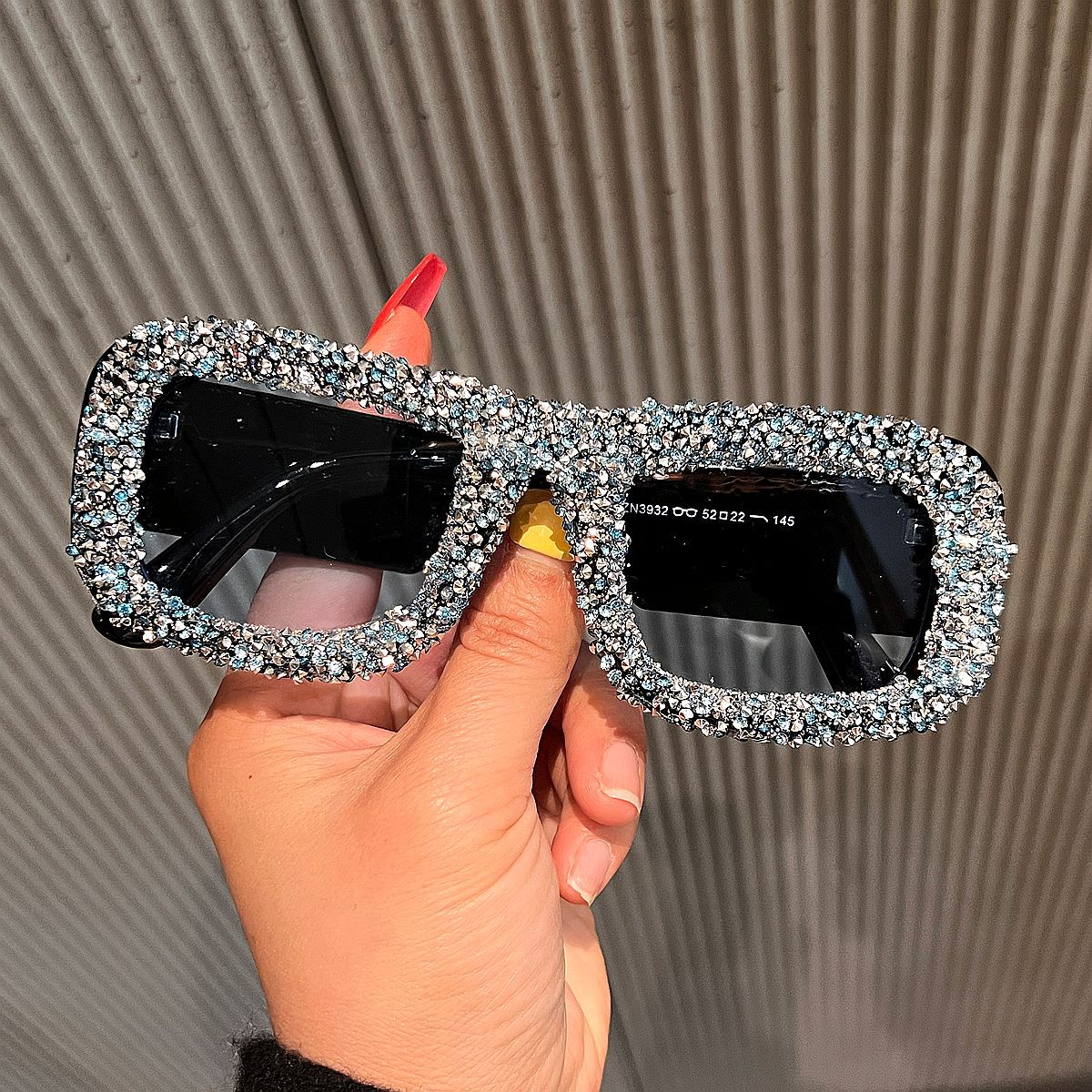 Damen extravagant verzierte Glamour-Sonnenbrille Brehn