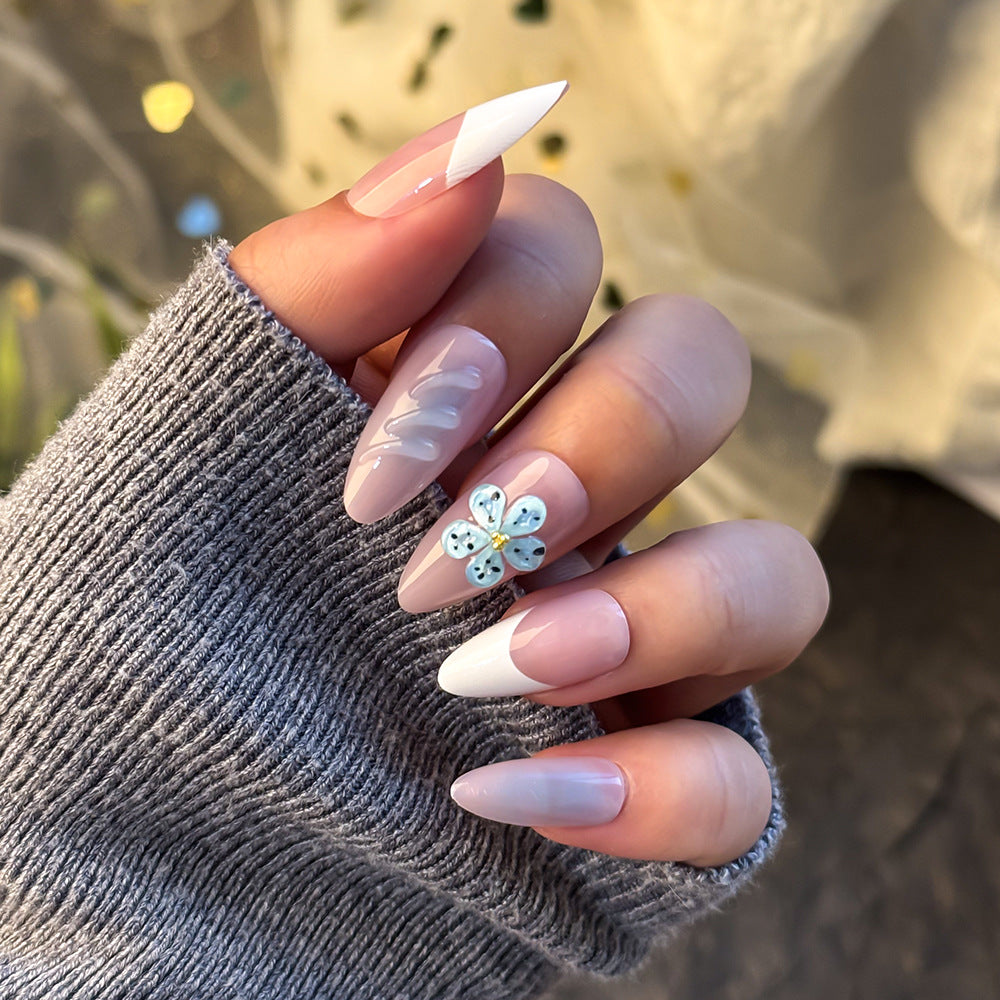 Künstlerisches florales und abstraktes Design Press-On Nagelset Brehn