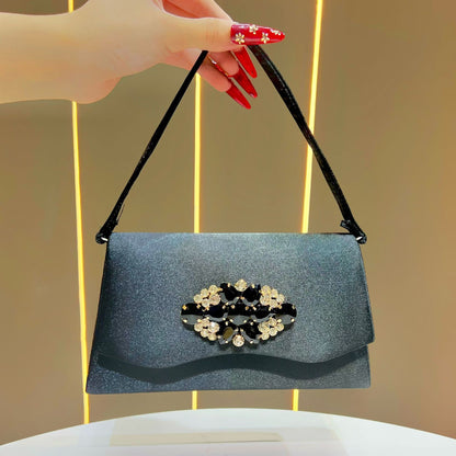 Elegante abendliche Handtasche mit Strasssteinen