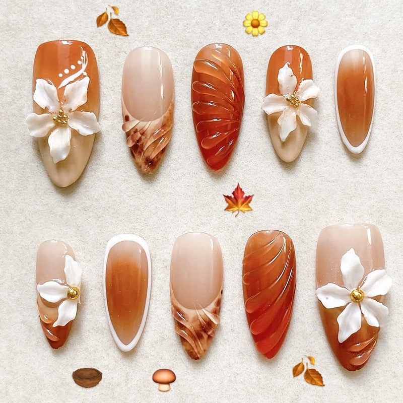 Kreative und Kunstvolle Nagelspitzen Brehn