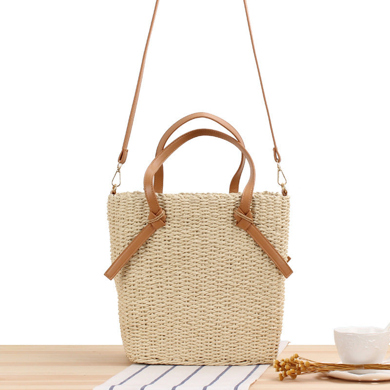 Handtasche Aus Geflochtenem Naturmaterial mit Abnehmbaren Ledergriffen Brehn