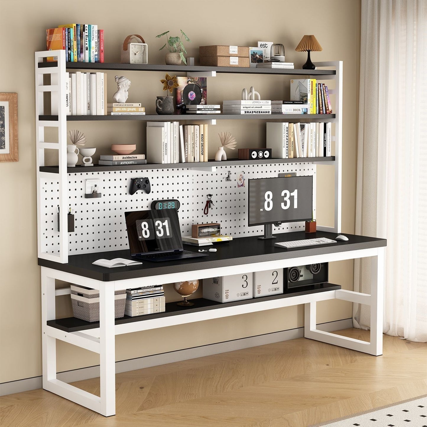 Multifunktionaler Arbeitsbereich mit Regal Brehn