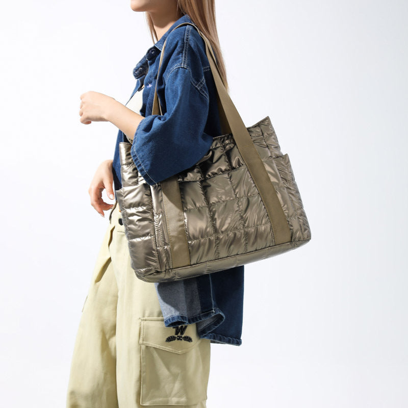 Praktische Und Stylische Tragetasche Mit Gepolstertem Design Brehn