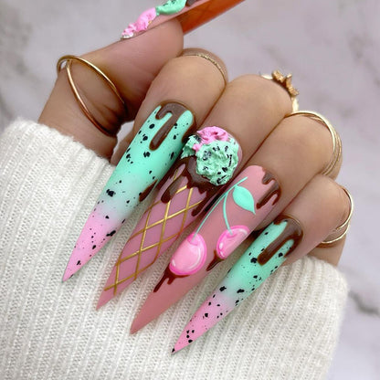 Kunstnagelset mit verspieltem Eiscreme-Design Brehn