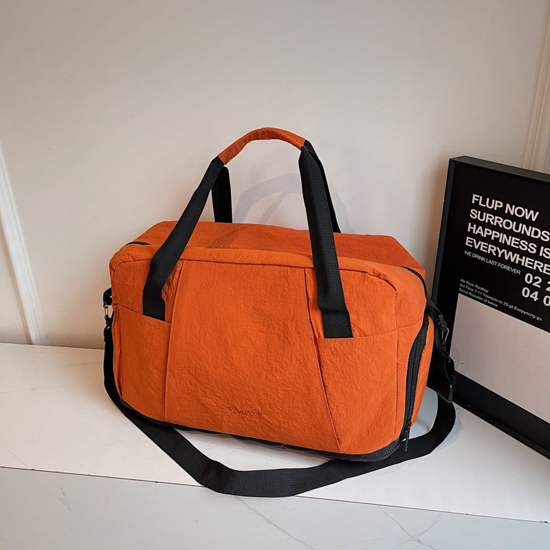 Sportliche Reisetasche mit Praktischen Außentaschen Brehn