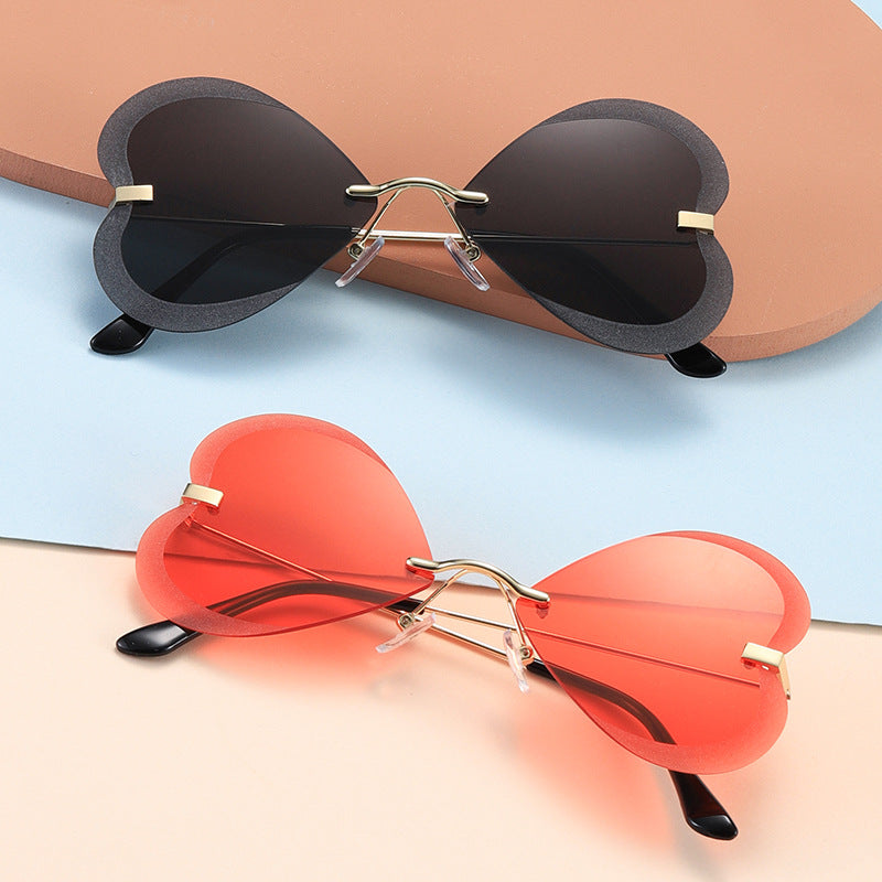 Damen Herzförmige Sonnenbrille im trendigen Design Brehn