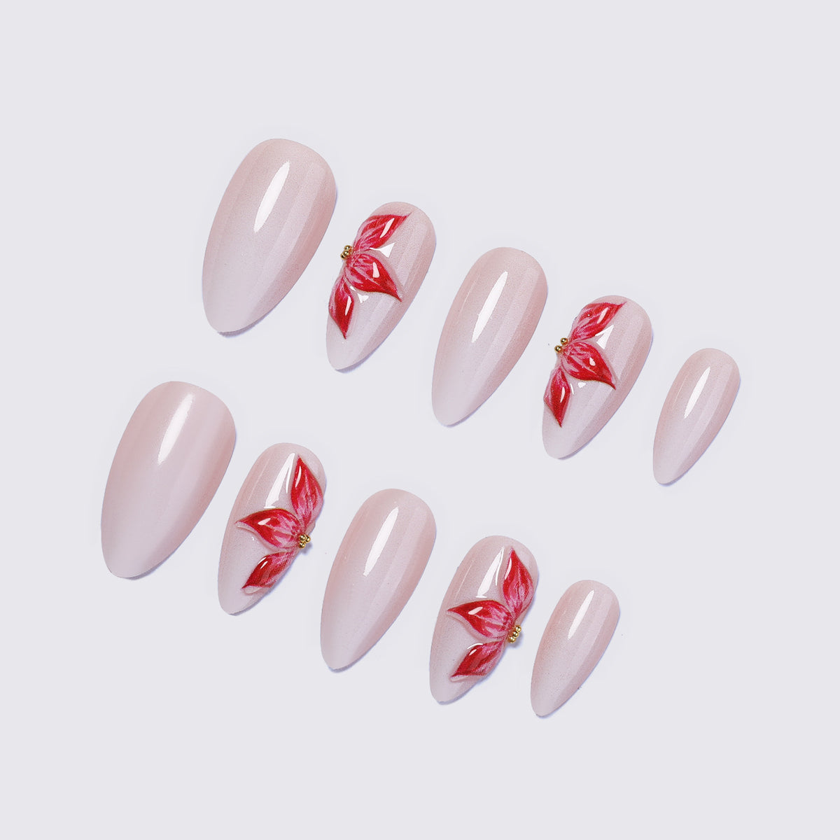 Künstliches Nagelset mit floralen Akzenten Brehn