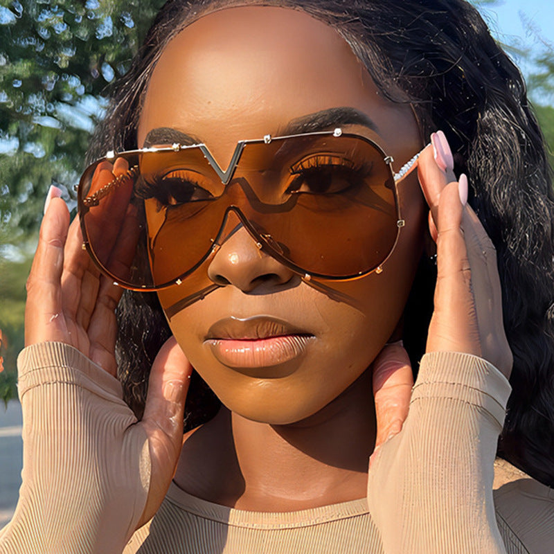 Damen oversized Schutzbrille im modernen Design Brehn