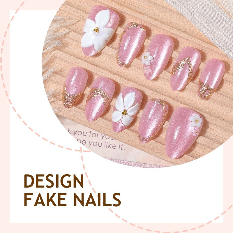 Kunstnagelset mit eleganten 3D-Blüten und glamourösen Akzenten Brehn