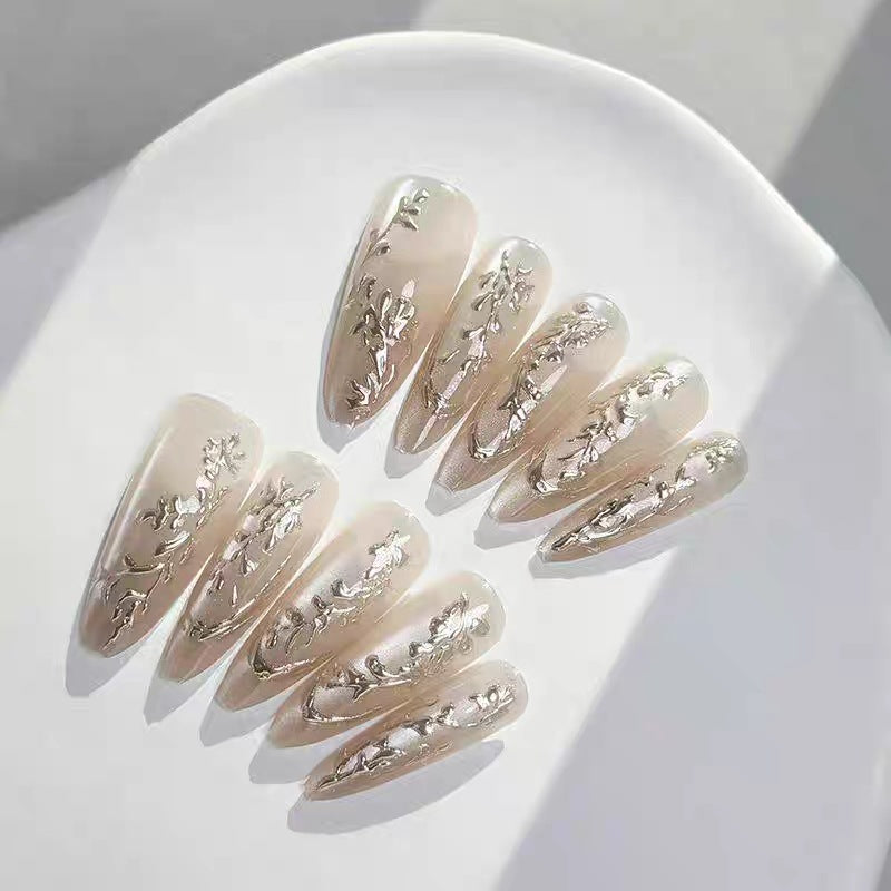 Künstlerisch Skulptierte Press-On Nails Brehn