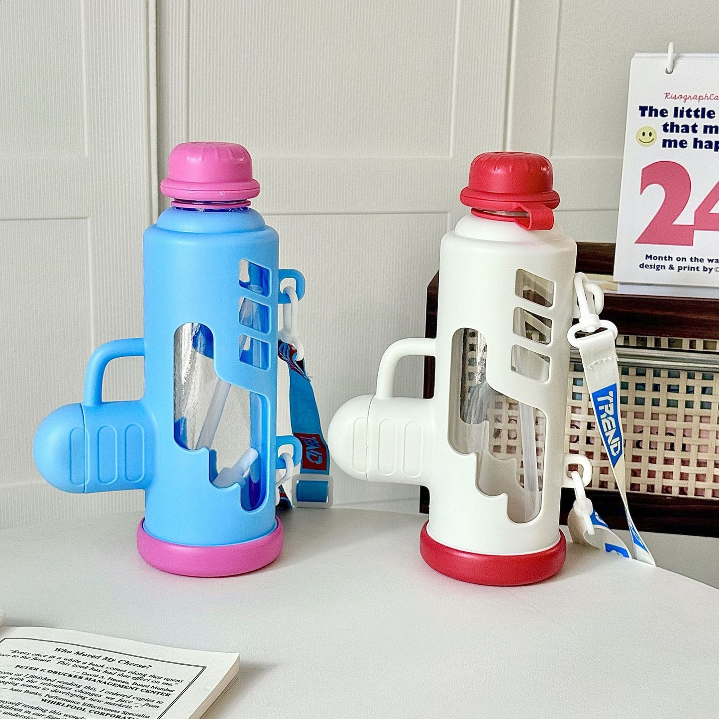 Damen Trendige Wasserflasche mit innovativem Design und praktischem Tragegriff Brehn