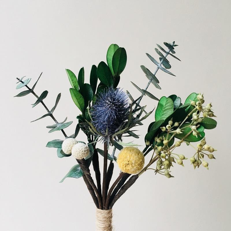 Getrocknete botanische Blumenarrangement