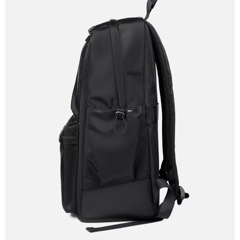 Vielseitiger Multi-Taschen Rucksack
