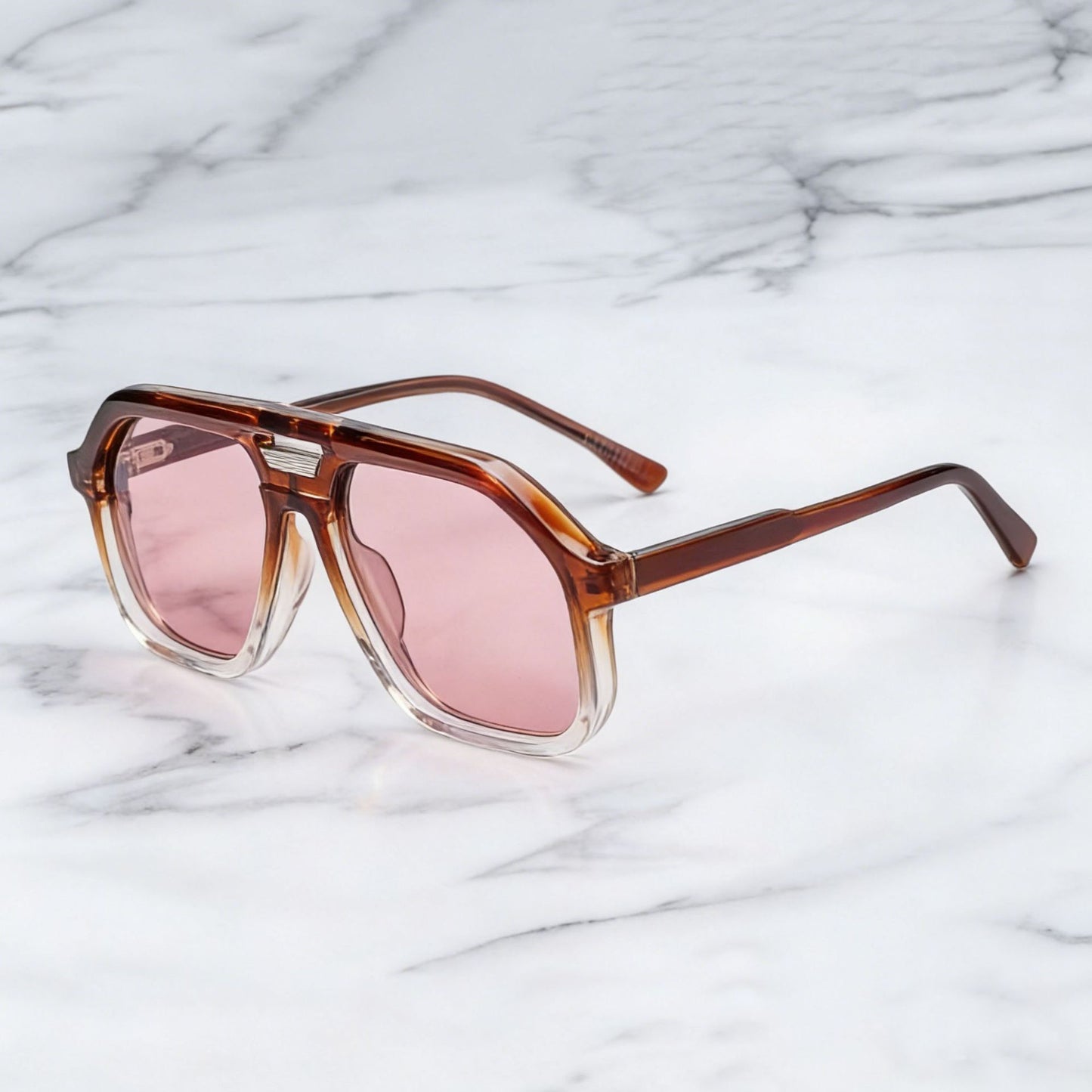 Damen modische Sonnenbrille im einzigartigen, geometrischen Design Brehn