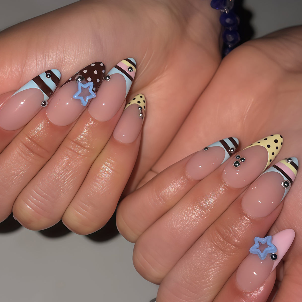 Kreatives Dekoratives Press-On Nagelkunst Set Brehn