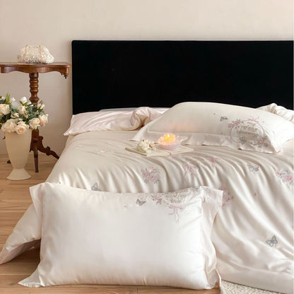 Luxuriöses besticktes Baumwollsatin-Bettwäsche-Set mit zarten Schmetterlings- und Blumenapplikationen