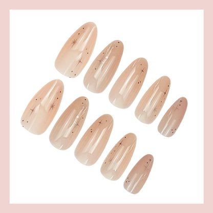 Künstliche Fingernägel Set mit glamourösen Akzenten Brehn