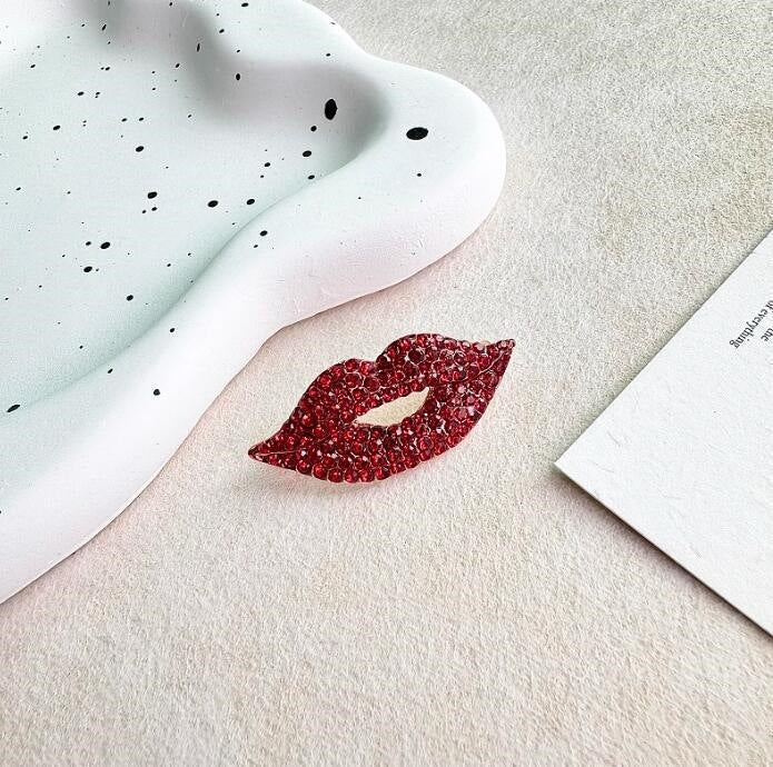 Glitzernde Lippenbrosche Brehn