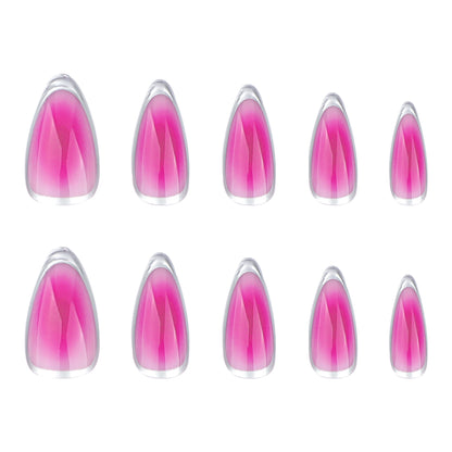 Kunstvolle Stiletto-Nägel mit Ombre-Effekt und Glanz Brehn