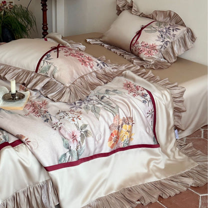 Romantisches Satin-Bettwäsche-Set mit Rüschen, Blumenstickerei und Wendefunktion