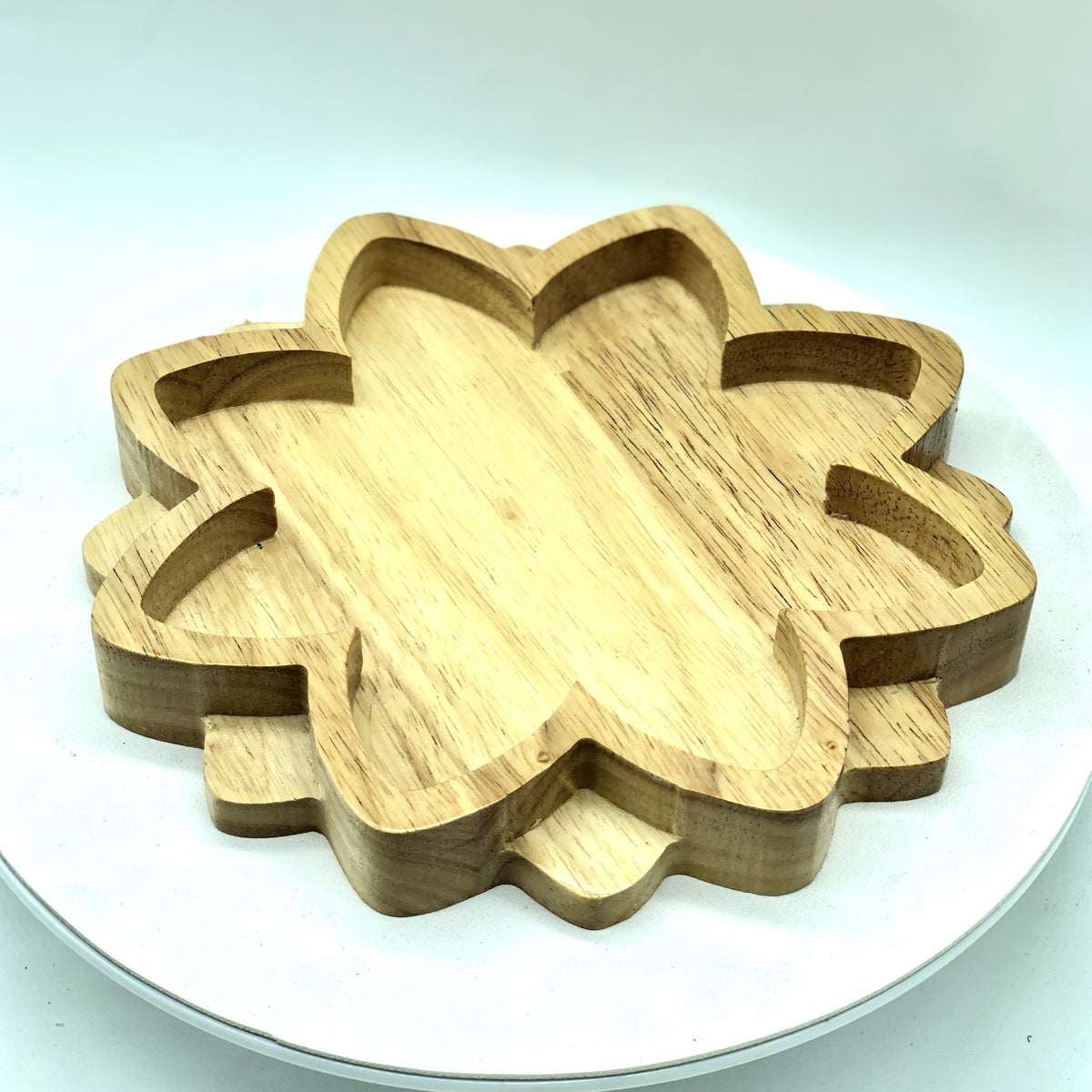 Dekoratives Holzserviertablett
