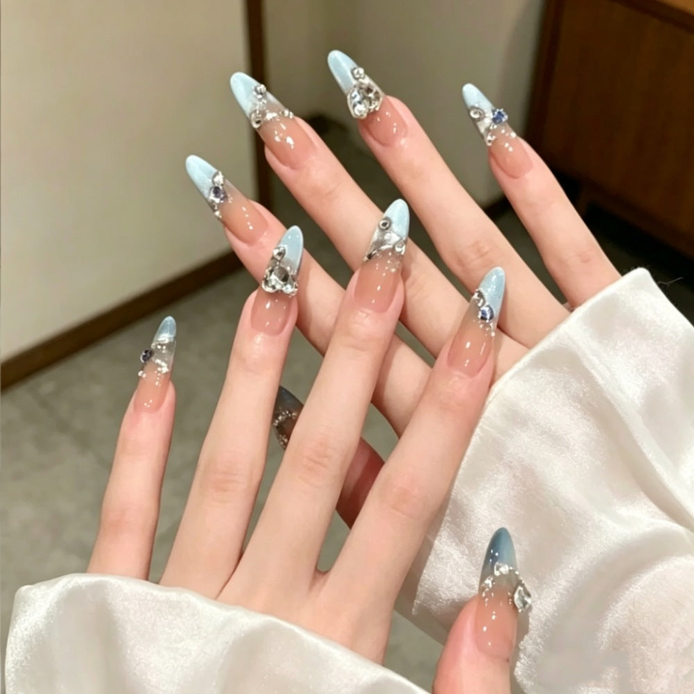 Elegante mit Strass veredelte Press-On Nägel Brehn
