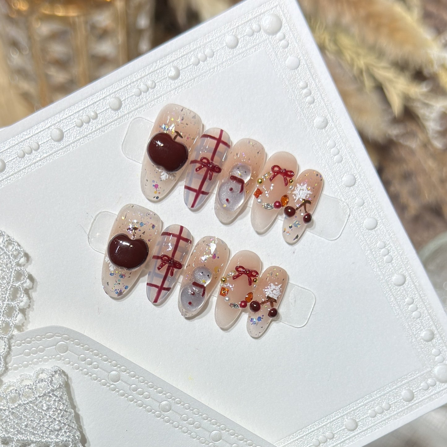 Winter-Themed Press-On Nail Art Set Brehn