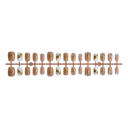 Elegante goldverzierte Press-On-Nagelkunst-Set