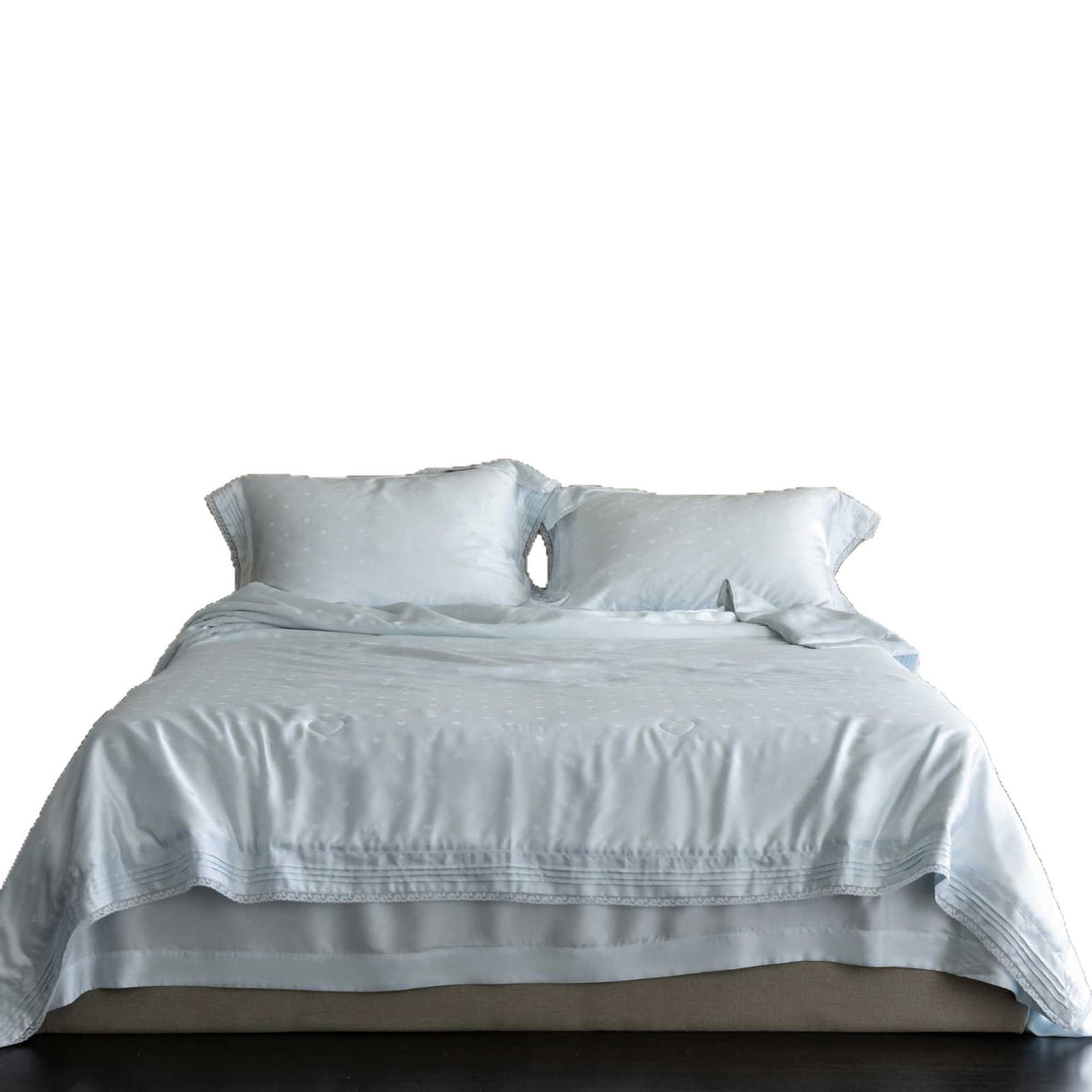 Luxuriöses Satin-Bettwäsche-Set mit Spitzenrand und Herzmotiv