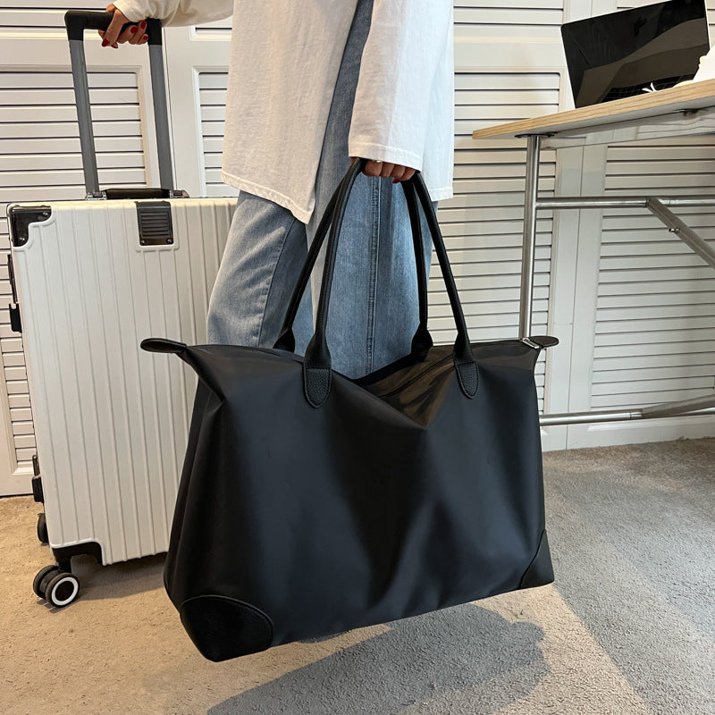 Große Reisetasche mit Strapazierfähigem Material und Mehreren Fächern Brehn