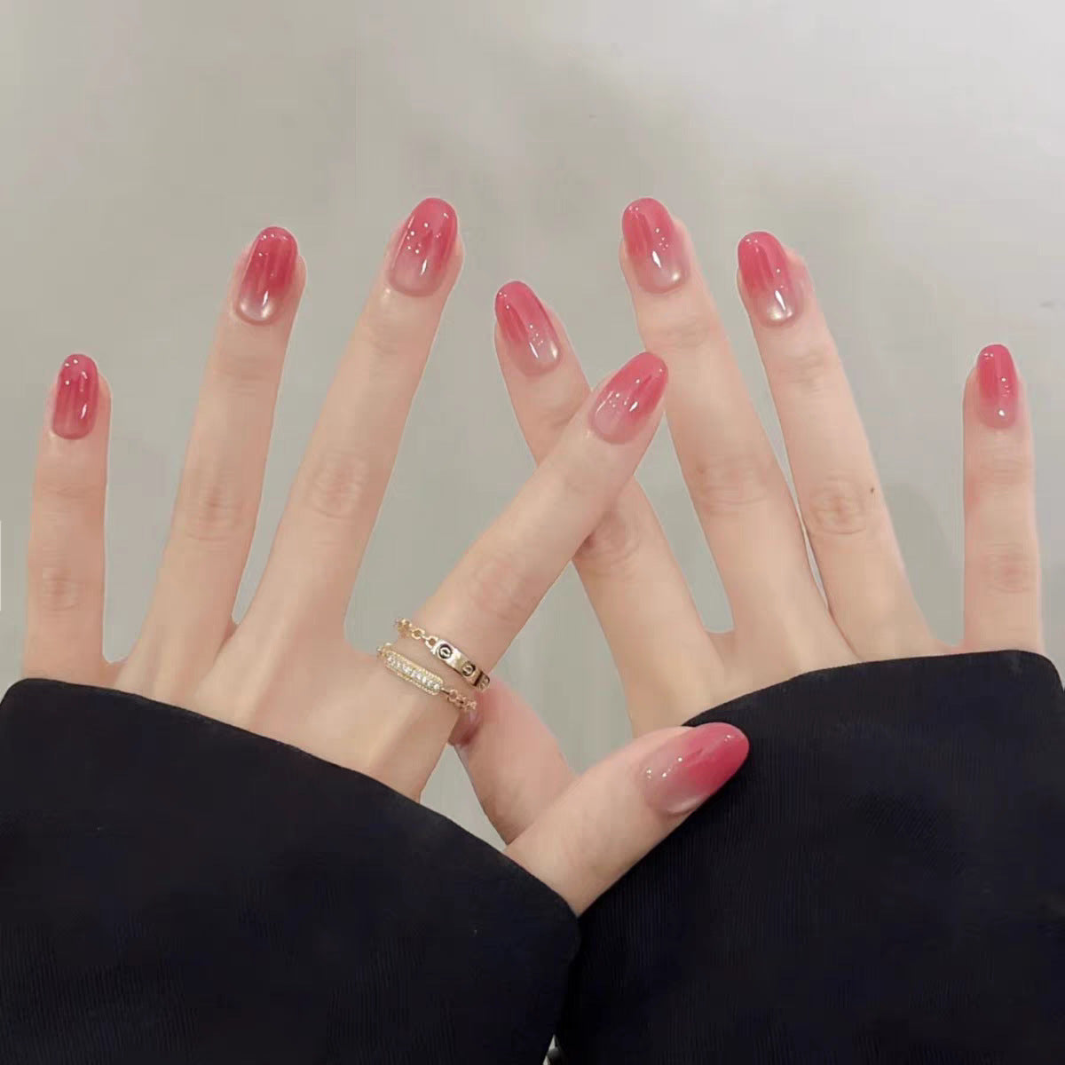 Elegante Kunstnägel mit Edlem Ombre-Effekt Brehn