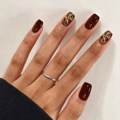 Stylische Animal Print Press-On Nägel Brehn