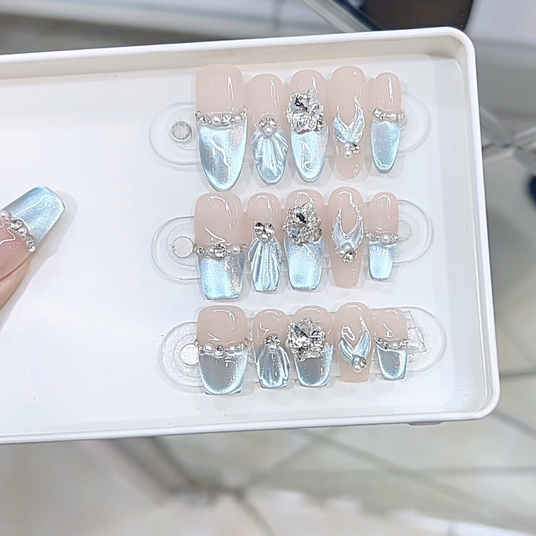 Elegante Luxus Press-On Nagelkunst mit6 Strass Brehn