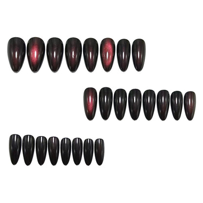 Glamouröse Kunstnägel im eleganten Stiletto-Design Brehn